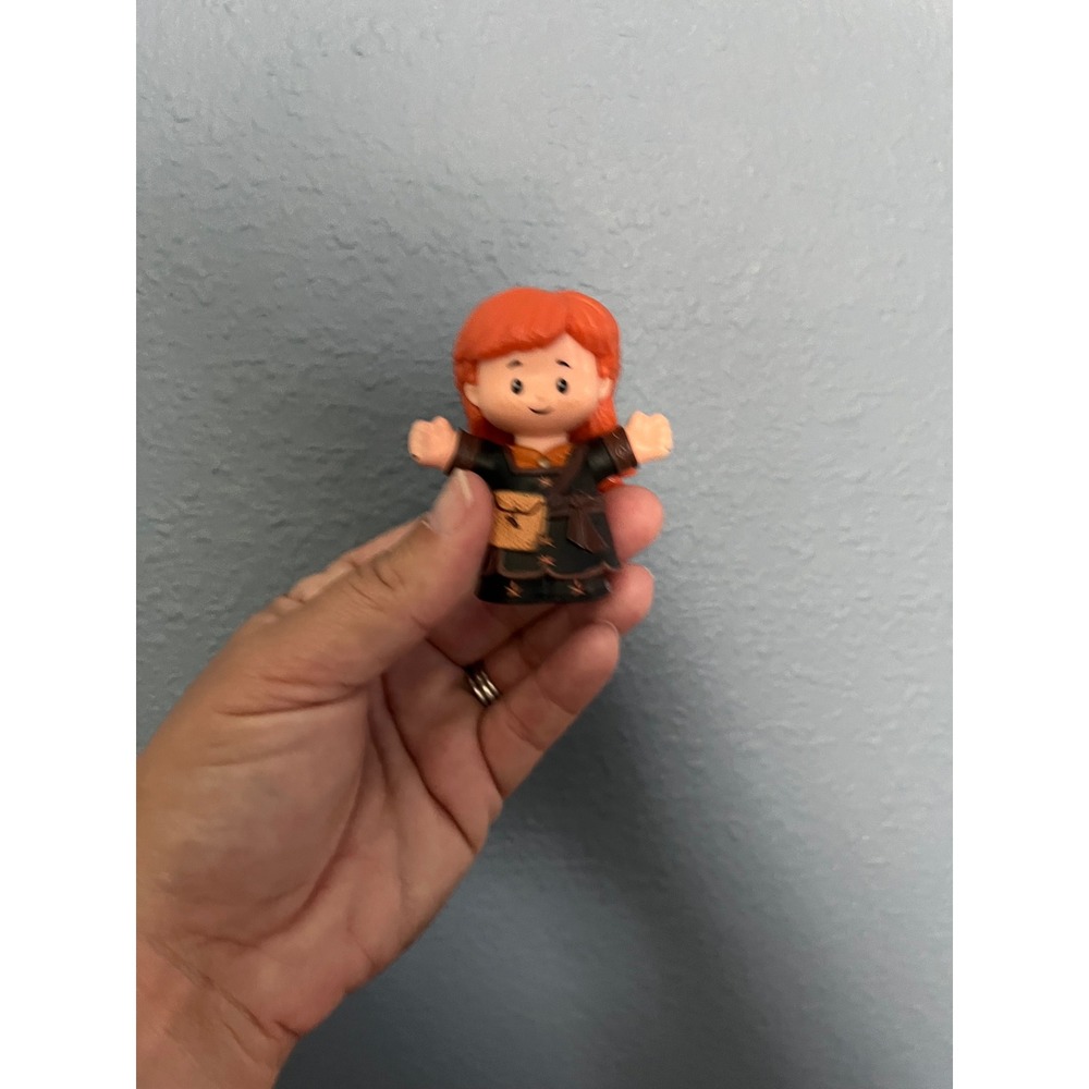 Fisher-Price Little People Disney Frozen 2 Anna Figure Brown Travel Outfit GWR86